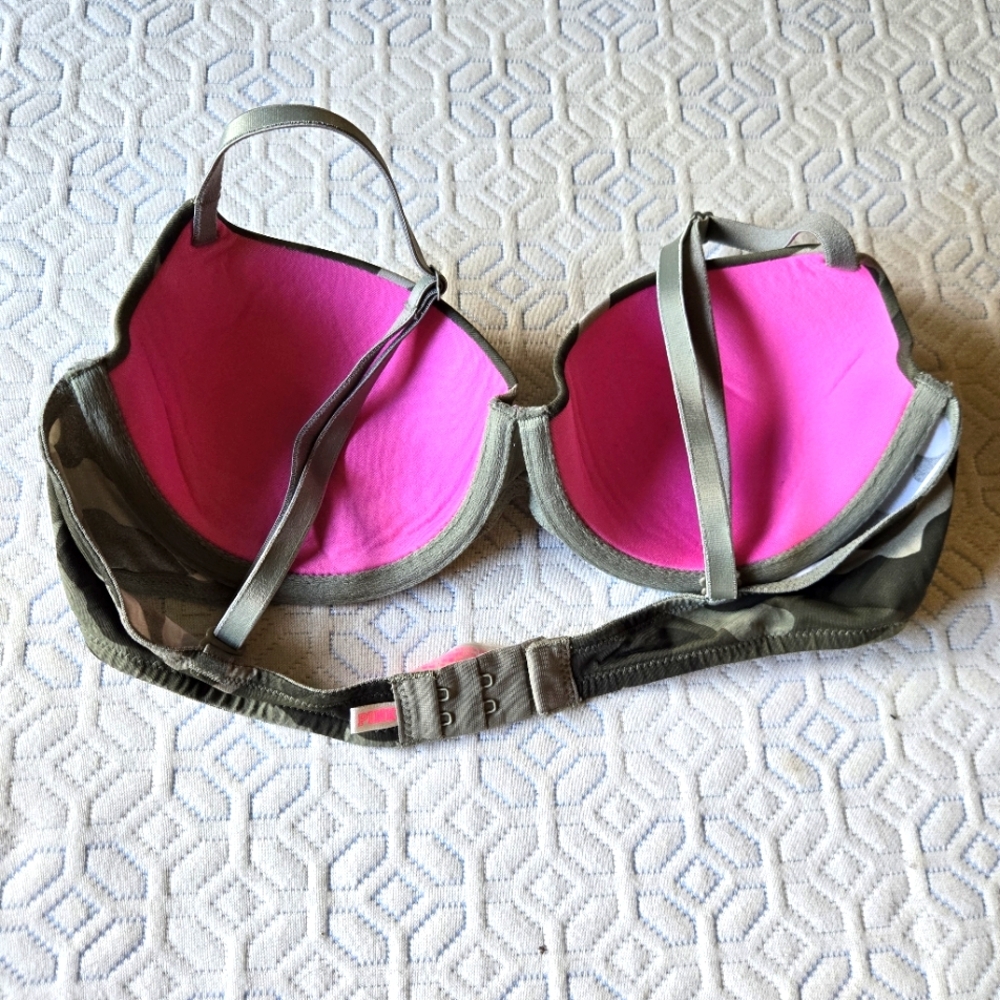 PINK VS Camo Print Padded Bra, 34B - Picture 2 of 4